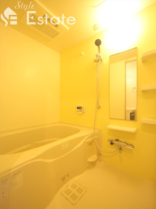 バス・シャワールーム　バスルーム