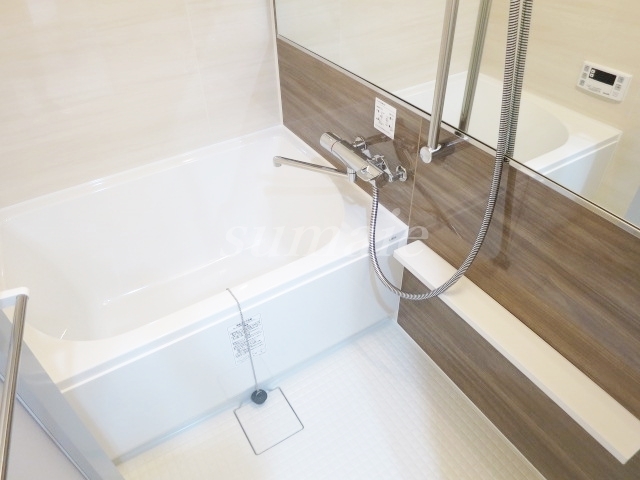 バス・シャワールーム　ゆったりとしたバスルーム☆