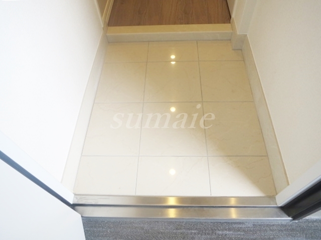 玄関　タイル張りの玄関です♪