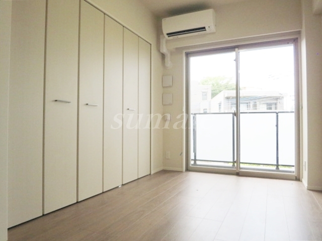 居室・リビング　収納豊富です！