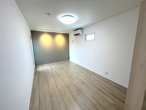 居室・リビング　イメージとして同建物他部屋を表示しています