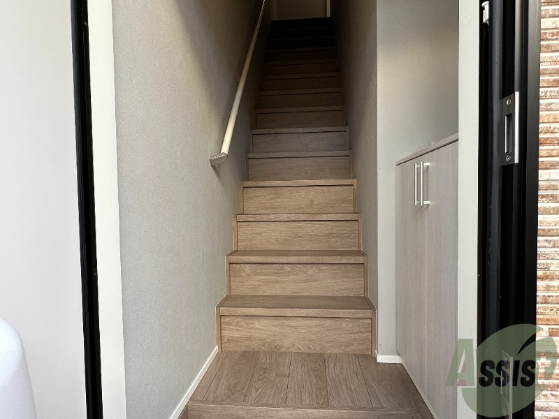 玄関　玄関から見た景色はこちらです。いかがでしょうか。