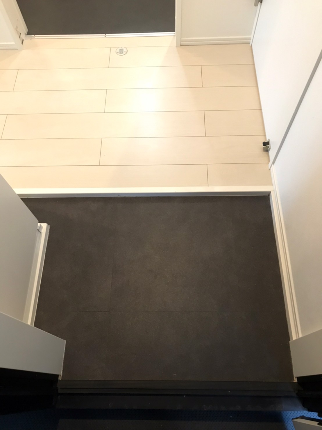 玄関　※同仕様