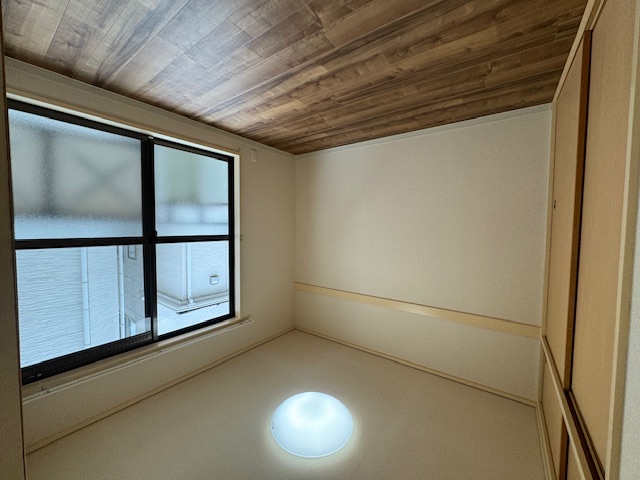 その他　照明器具各部屋にあります