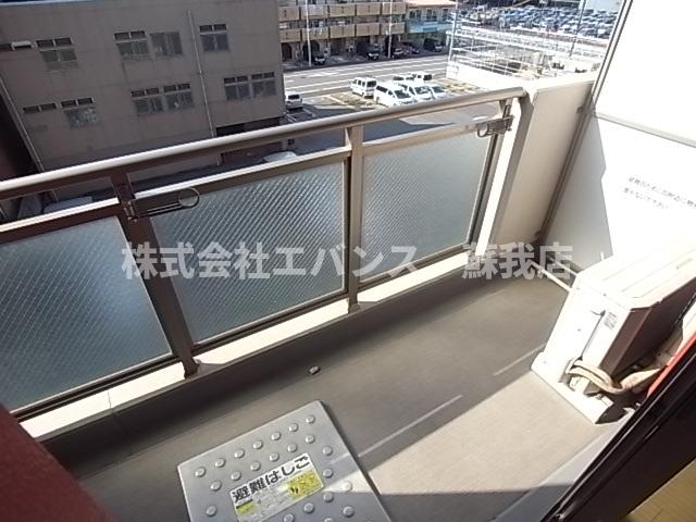 バルコニー　バルコニーがあります