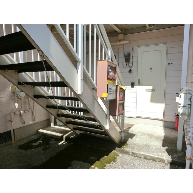 エントランス　建物階段