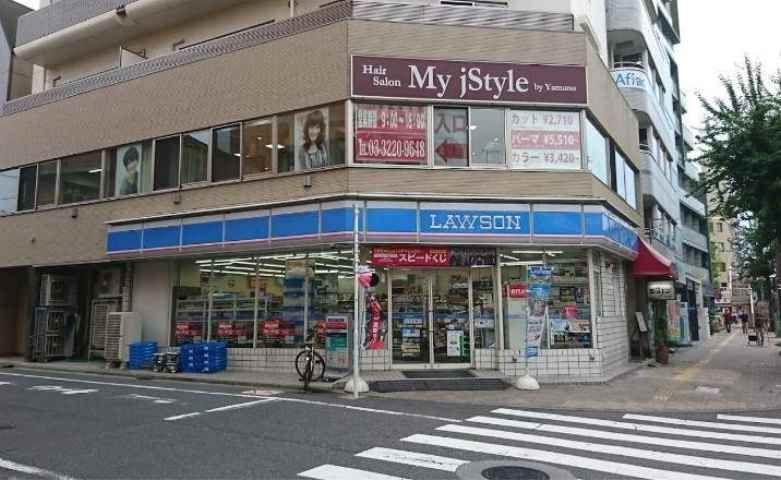 コンビニ　ローソン（コンビニ）まで654m