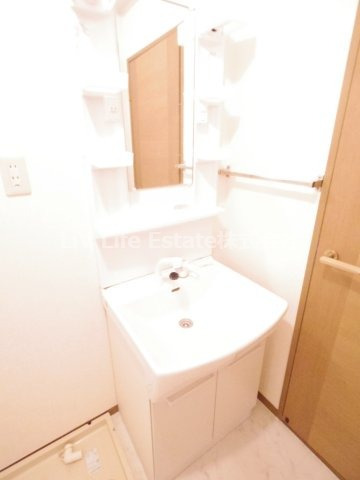 洗面設備　同仕様写真