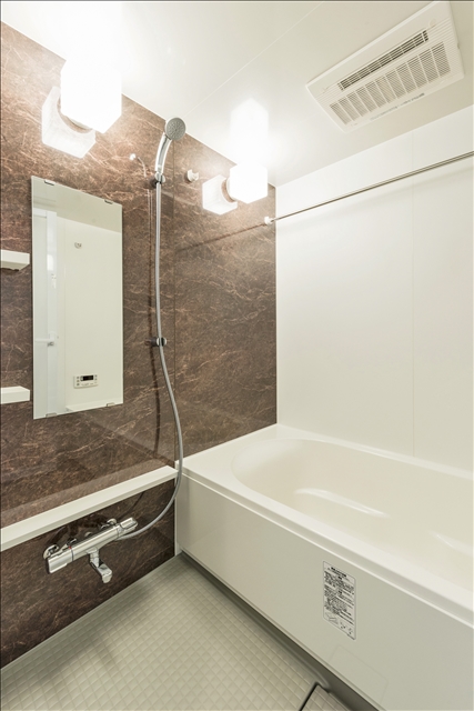 バス・シャワールーム