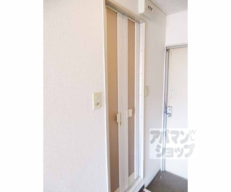 洗面設備　ドア有り