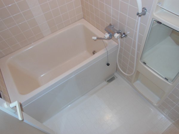 バス・シャワールーム　浴室