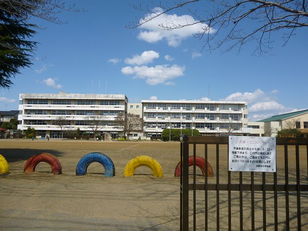 小学校　日吉台小学校（小学校）まで1830m