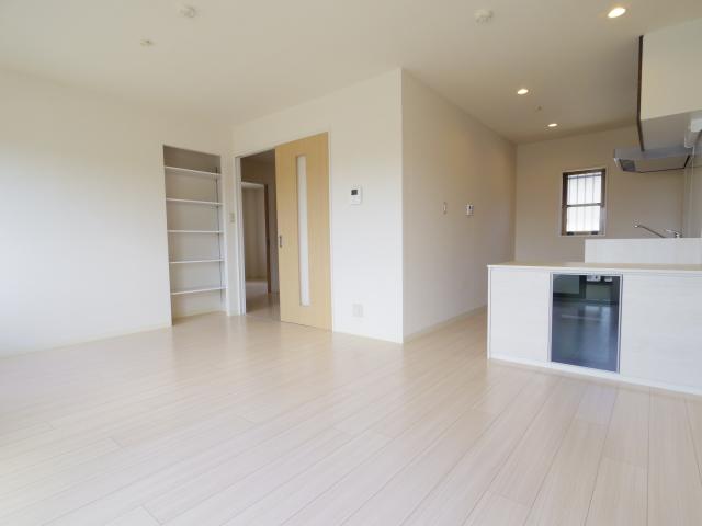 居室・リビング　同型モデル