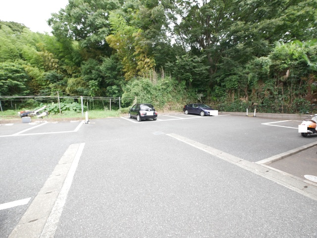 駐車場　★広々とした駐車場がございます★