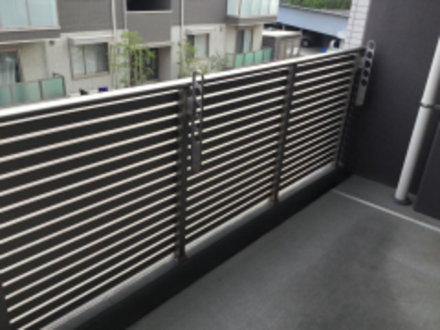 バルコニー　同仕様・反転タイプ