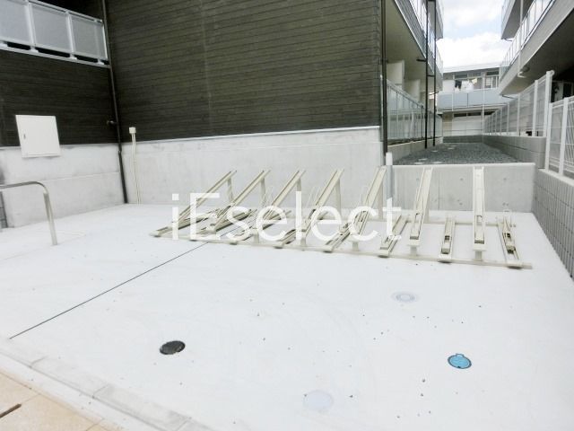 駐車場　敷地内駐輪場