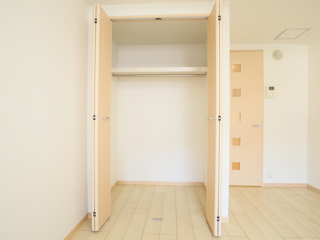 収納　クローゼット