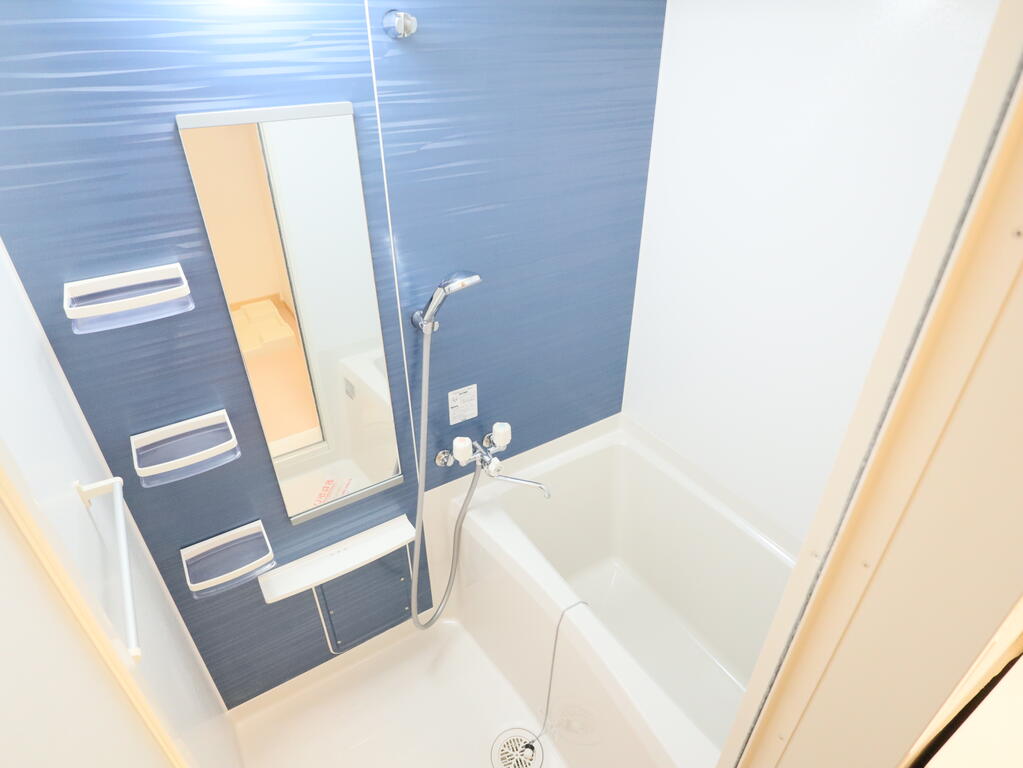 バス・シャワールーム　バス