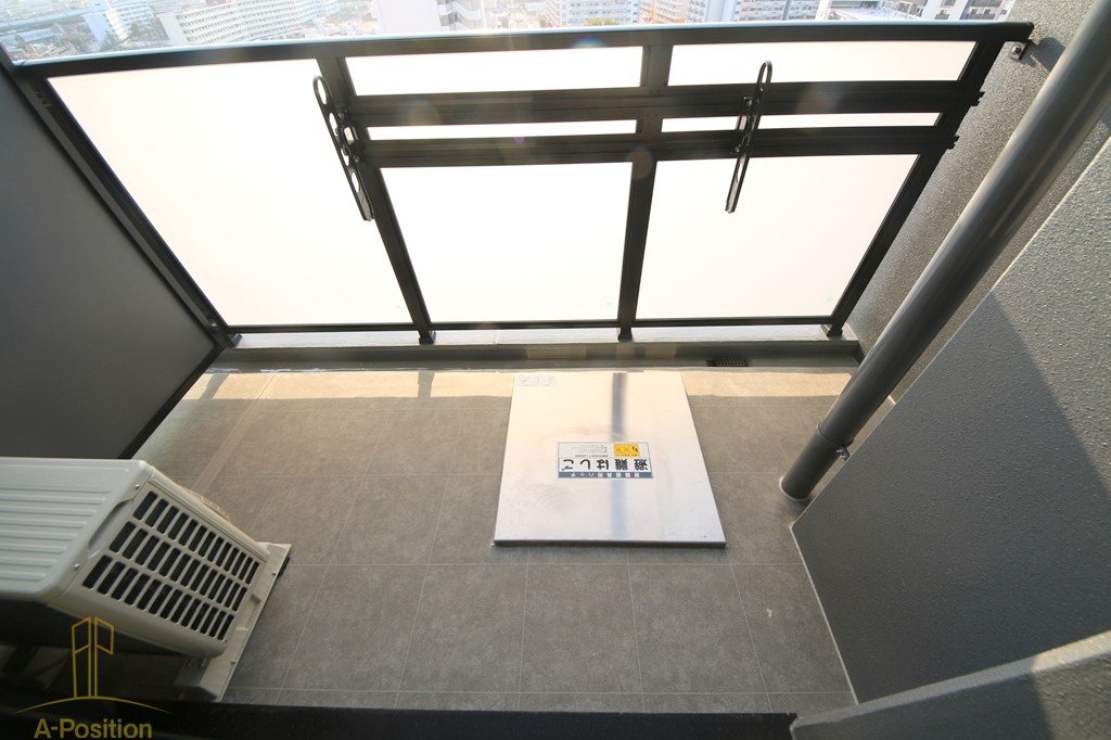 バルコニー　ワールドアイ難波City Gate