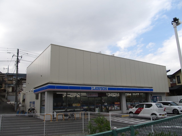 コンビニ　ローソン板橋若木三丁目店（コンビニ）まで180m