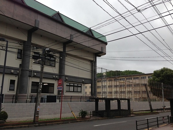 中学校　私立長崎南山中学校（中学校）まで488m