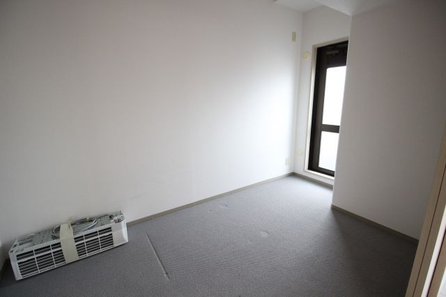 バルコニー　退去前に付き、前回募集時の写真