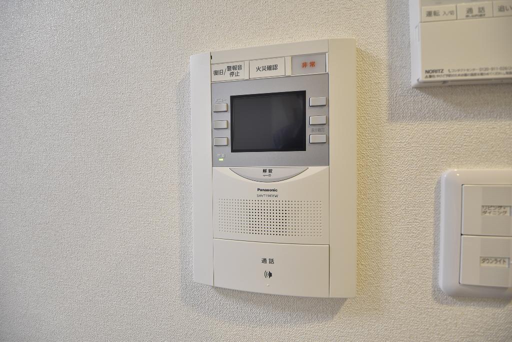 セキュリティ　カメラ付インターホン