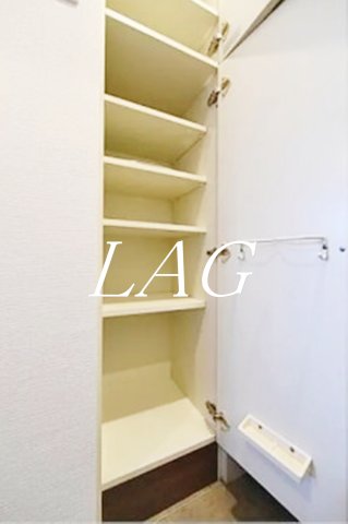 収納　シューズボックスです。