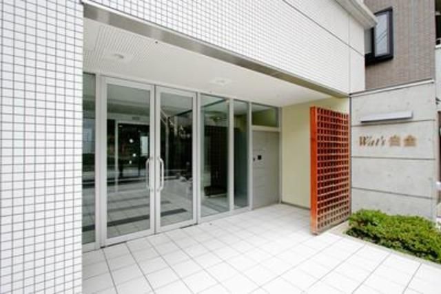 エントランス　ゆとりのあるエントランスです