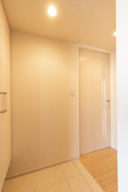 玄関　※写真は同タイプ住戸です。