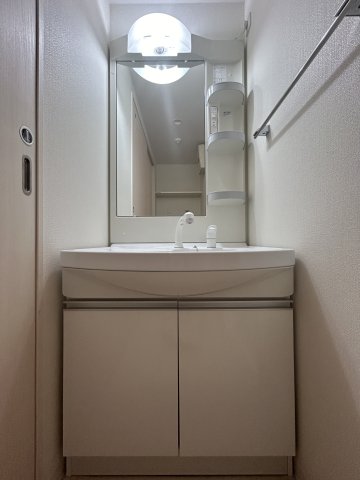 洗面設備　忙しい朝には欠かせない洗面所です