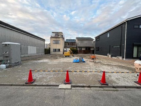 建物外観　工事中