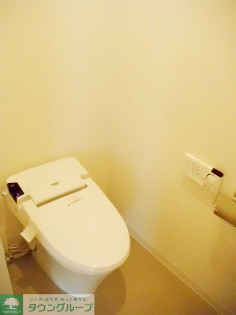 トイレ　お部屋探しは株式会社　タウンハウジング　までお気軽にお問合…