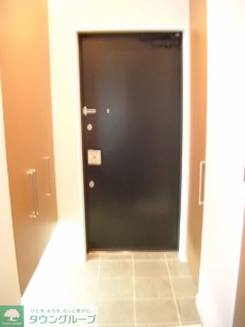 玄関　お部屋探しは株式会社　タウンハウジング　までお気軽にお問合…
