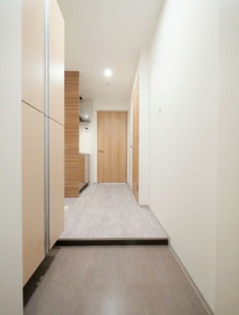 玄関　別部屋同仕様タイプ