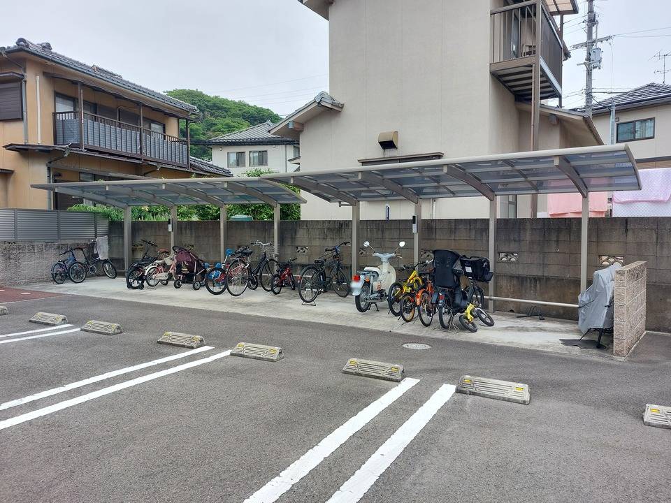 駐車場　駐輪場
