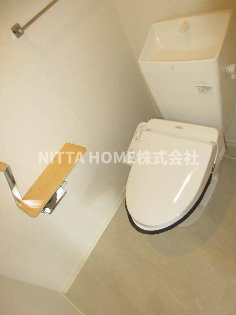 トイレ　暖房洗浄便座のトイレです◎