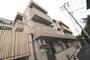 与野駅より徒歩7分 築9年9ヶ月 3階建の賃貸物件