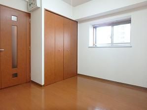 居室・リビング　プレール・ドゥーク文京本駒込　文京区本駒込1　別部屋参考写真