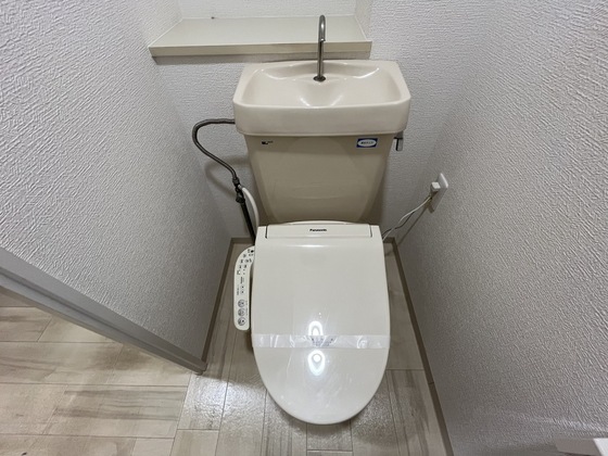 トイレ　※別部屋の写真です