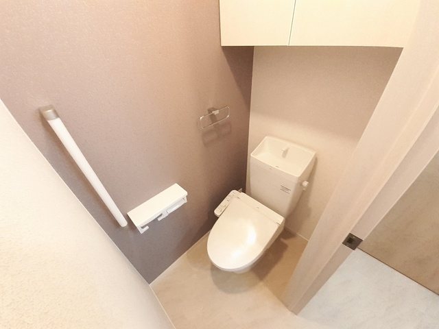 トイレ　※別号室の写真です。