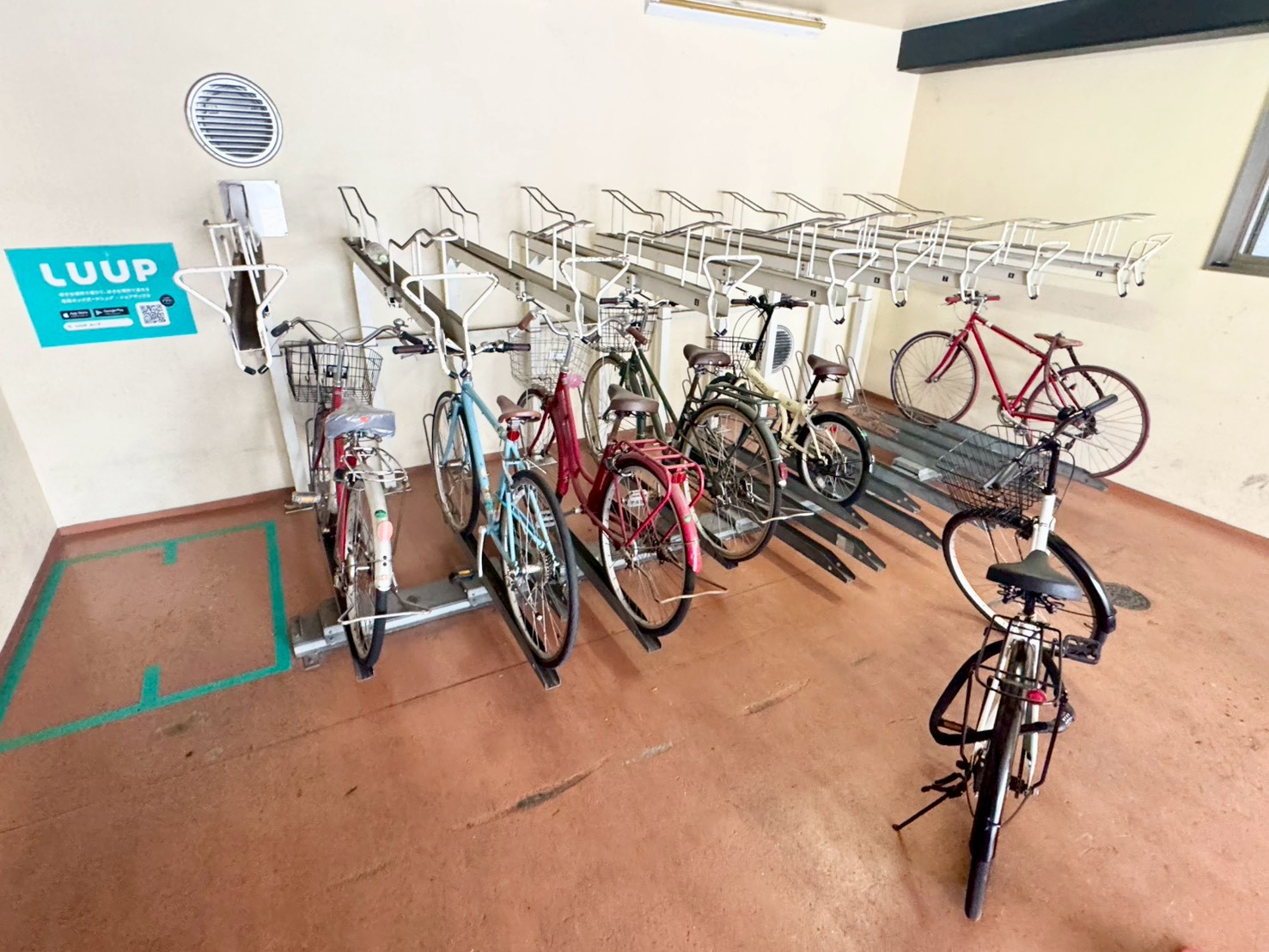 駐車場　駐輪場