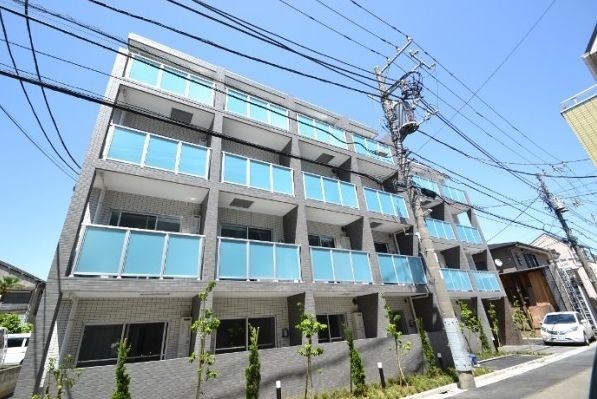 建物外観　家電・家具が1式揃っております。