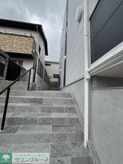 エントランス　バルコニー