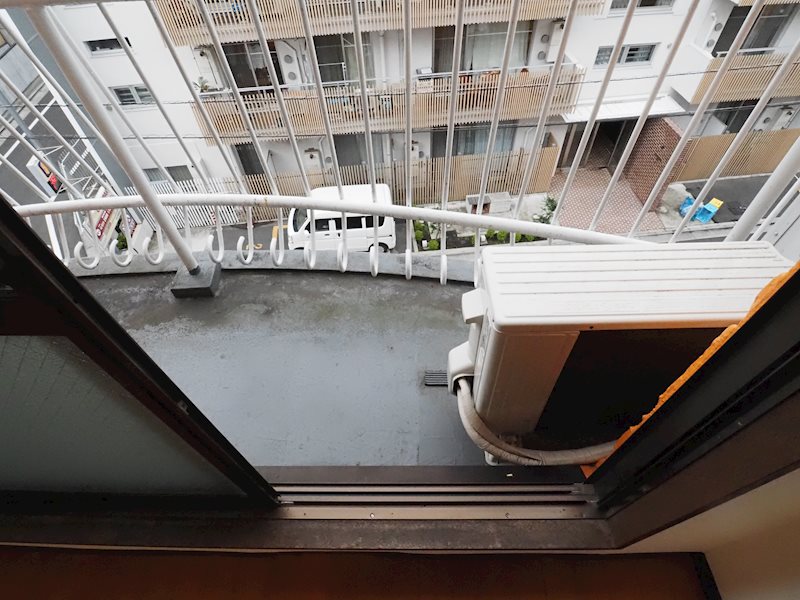 バルコニー　別号室の参考写真となります。