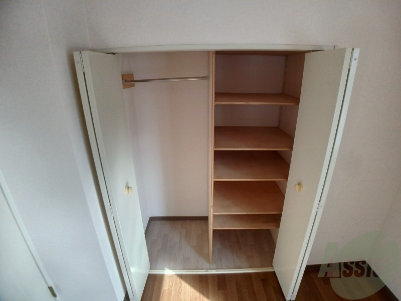 収納　収納もバッチリあるのでお部屋が片付きますよ！