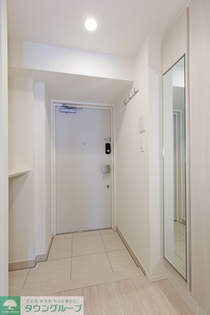 玄関　※写真は同タイプ住戸です。