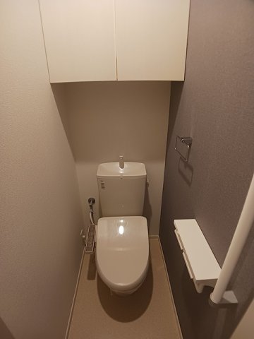 トイレ　清潔感のあるトイレです