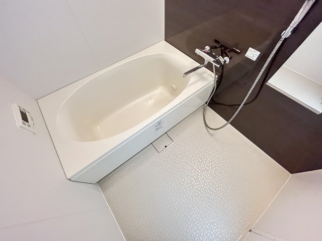バス・シャワールーム　ゆったり過ごせるお風呂です