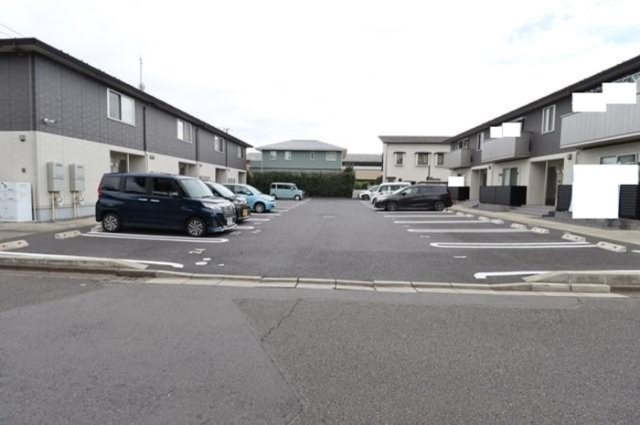 駐車場　駐車場